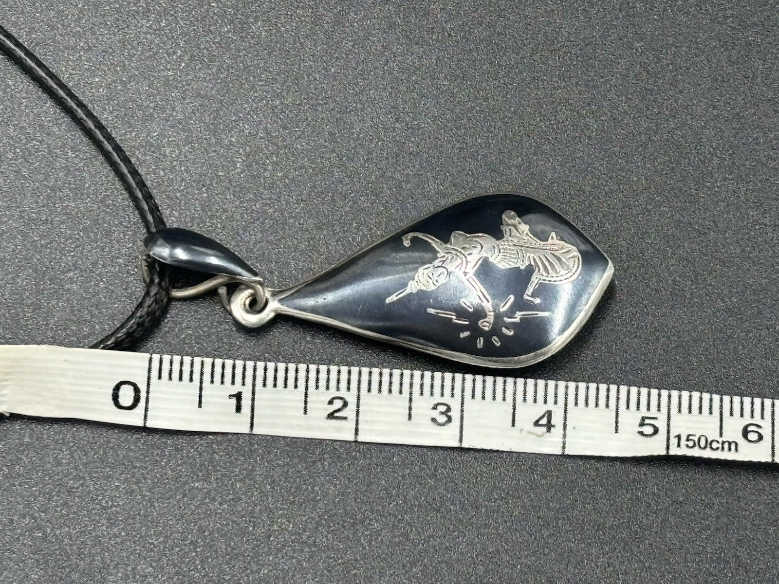 Vintage Siam Sterling Silver Niello Gray Enamel Tear Drop Pendant