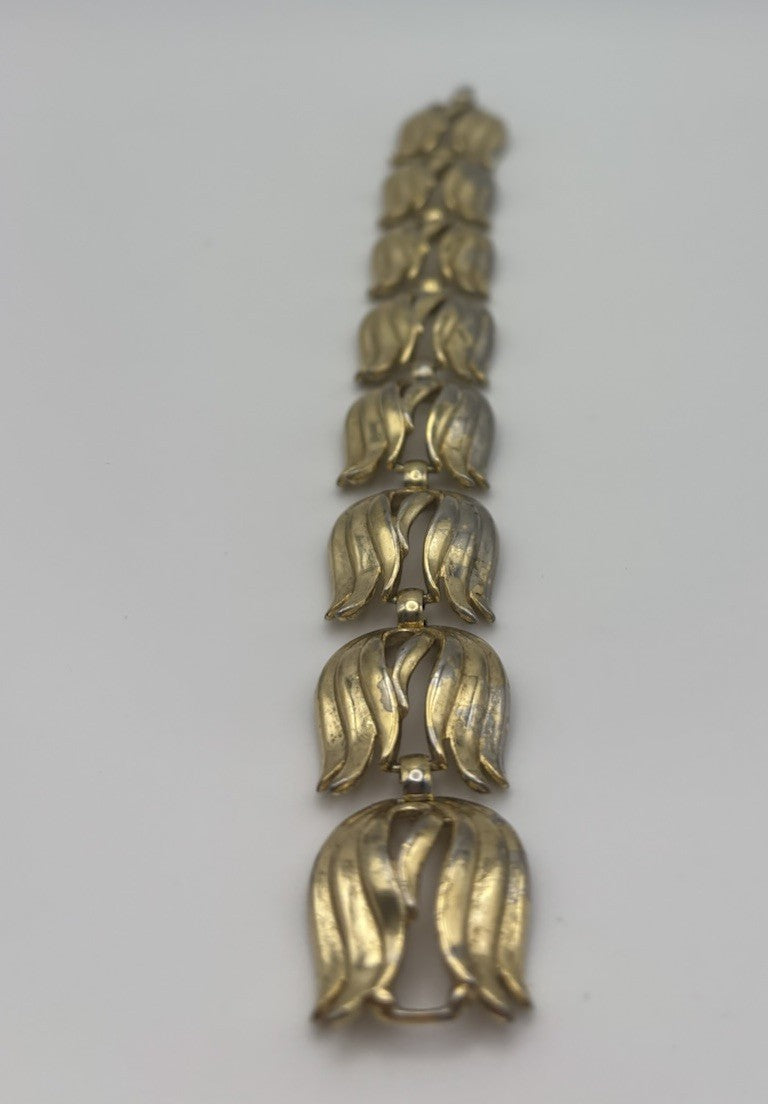 Vintage Crown Trifari Gold Tone Flame Link Bracelet Signed Mid Century Jewelry
