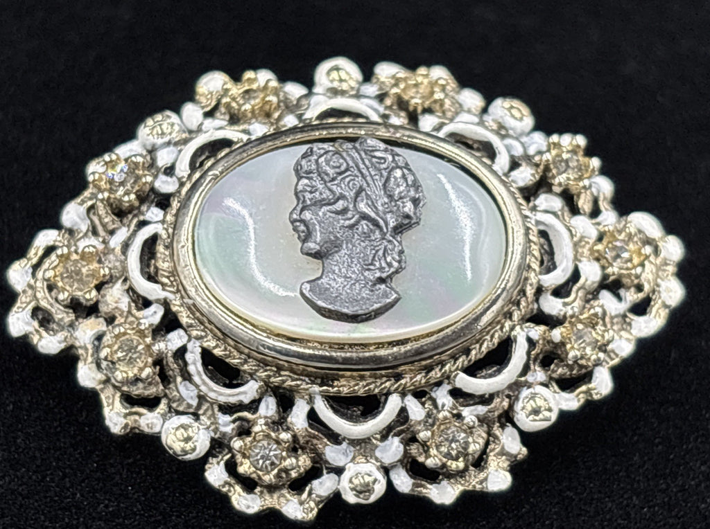 Vintage Elizabeth Reimer Arcansas Rhinestones Cameo Brooch Jewelry