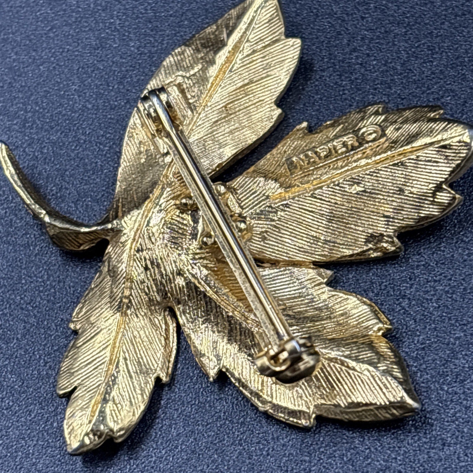 Napier Vintage Brooch Pin Leaf  Gold Tone Signed.