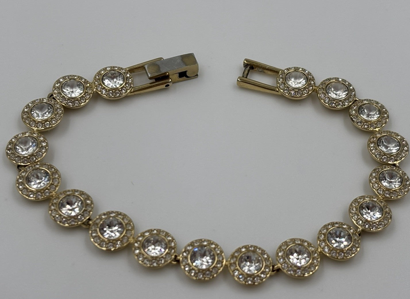 Swarovski Gold Tone Crystal Tennis Bracelet Pavé Halo Signed Vintage 17cm