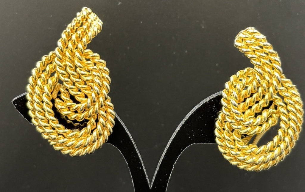 Vintage Goldcrest Signed Knotted Gold Plated Clip On Earrings