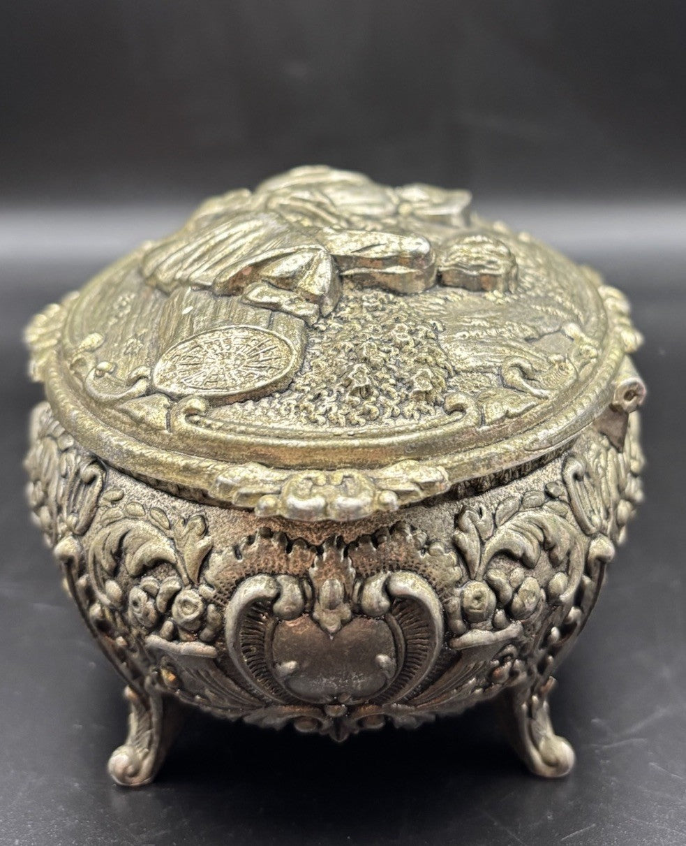 Vintage Ornate Trinket Box Romantic Couple Scene Jewellery Casket Velvet