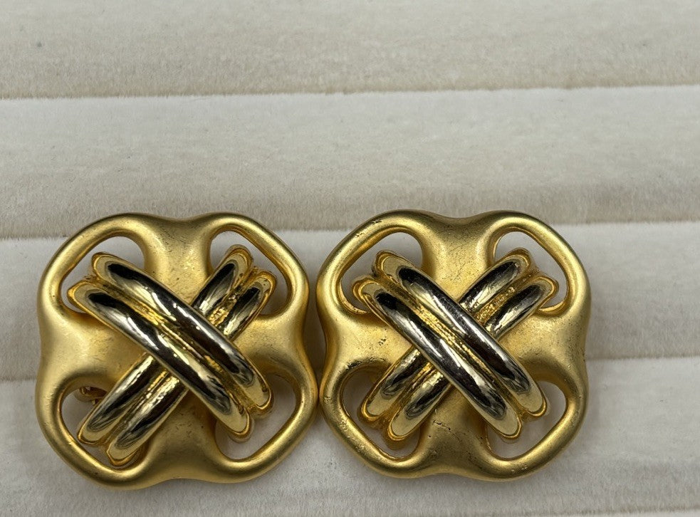 Vintage 80s Gold Clip-On Earrings Bold Designer Style High Quality.