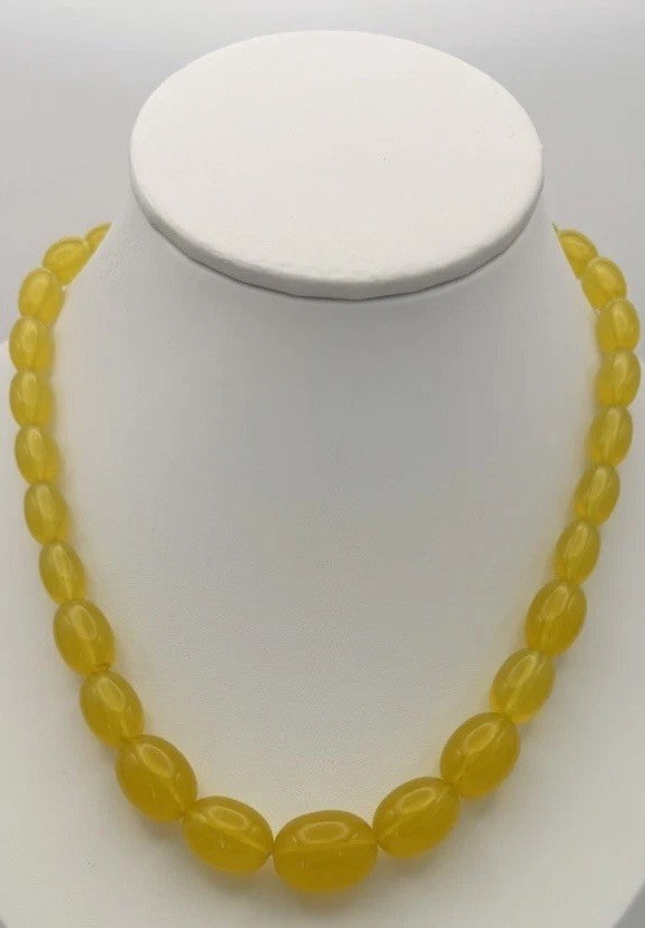 Vintage Lemon Yellow Lucite Bead Necklace Graduated Oval Mid Century