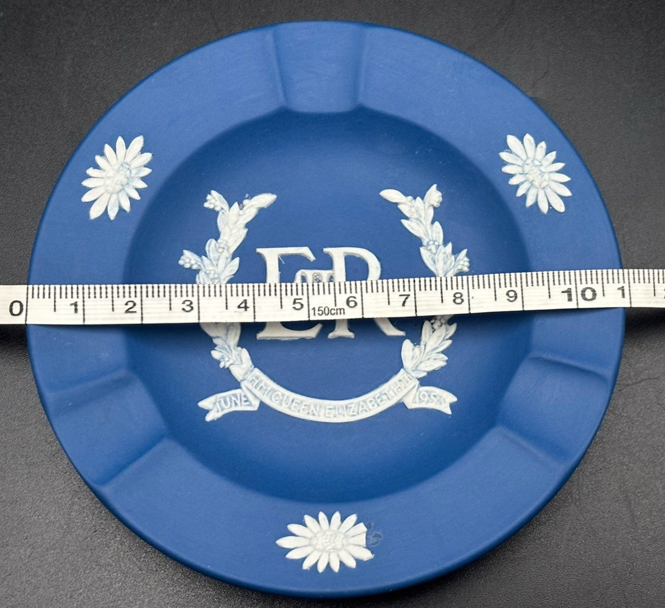 Wedgwood Jasperware ER II Queen Elizabeth Coronation 1953 Dish Blue “ 597 ”