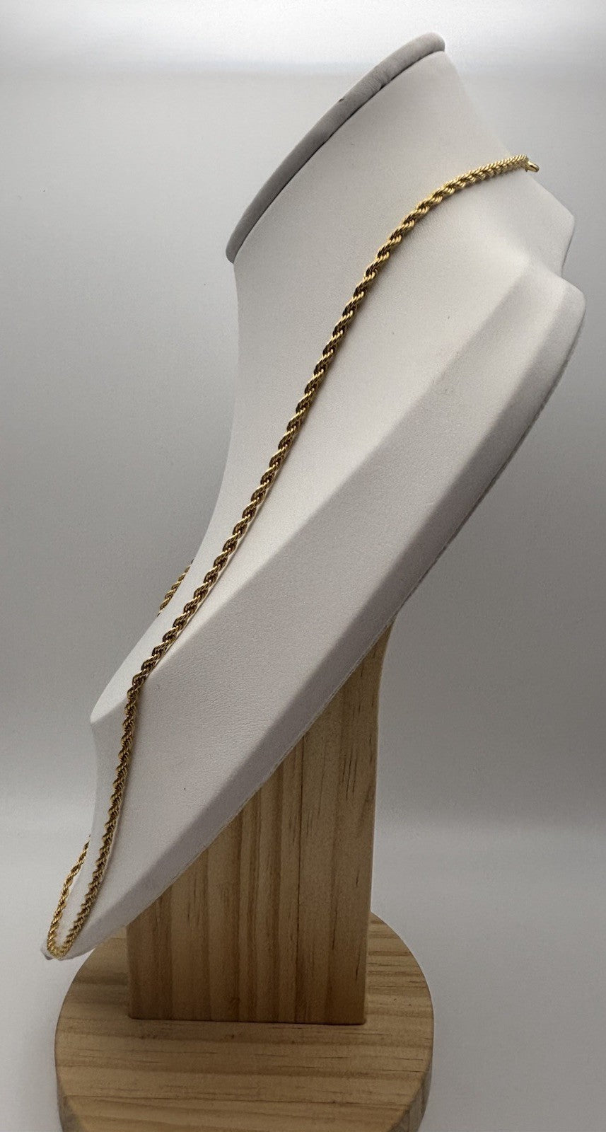 Vintage Trifari TM Gold Tone Rope Chain Necklace Signed Classic Twist Link 60cm