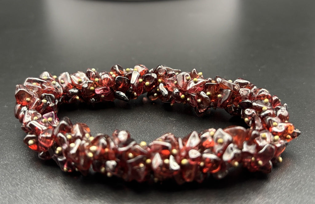 Natural Garnet Chip Stretch Bracelet Deep Red Gemstone Cluster Vintage