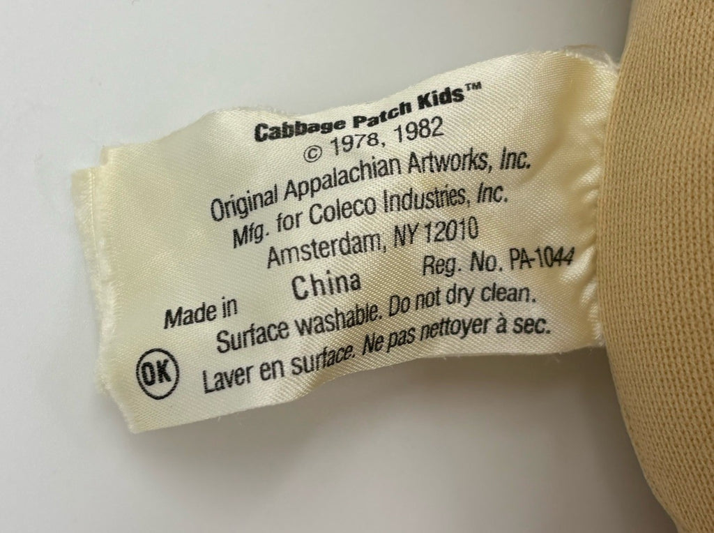 Vintage 1985 Girl Cabbage Patch Kid Coleco China Xavier Roberts Signed Doll