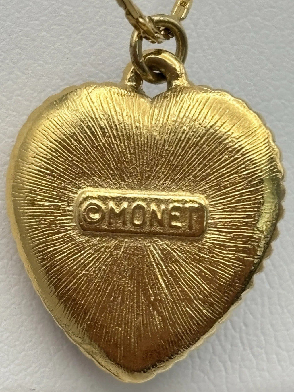 Vintage Jewelry Crown Trifari Heart Pendant Necklace Gold Metal