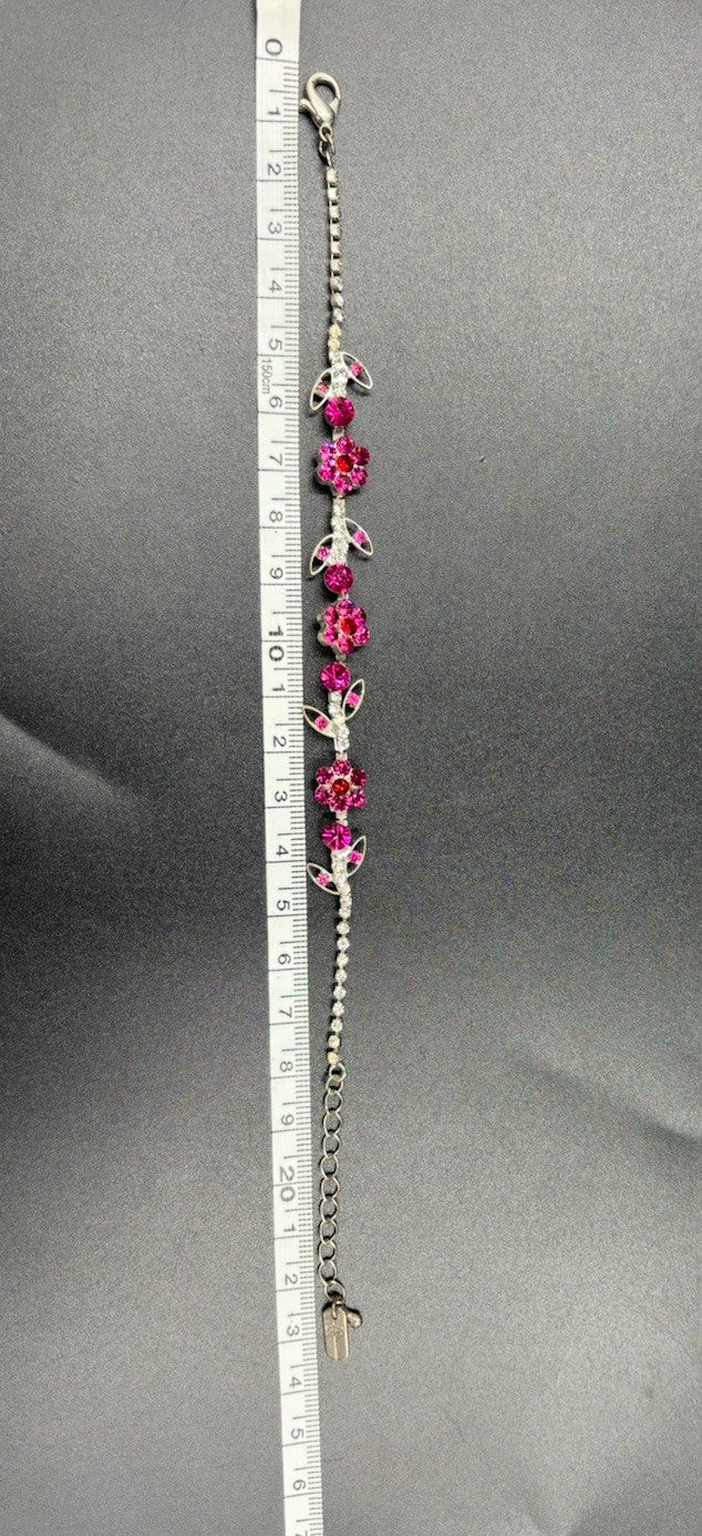 1950s crystal brooch, side view