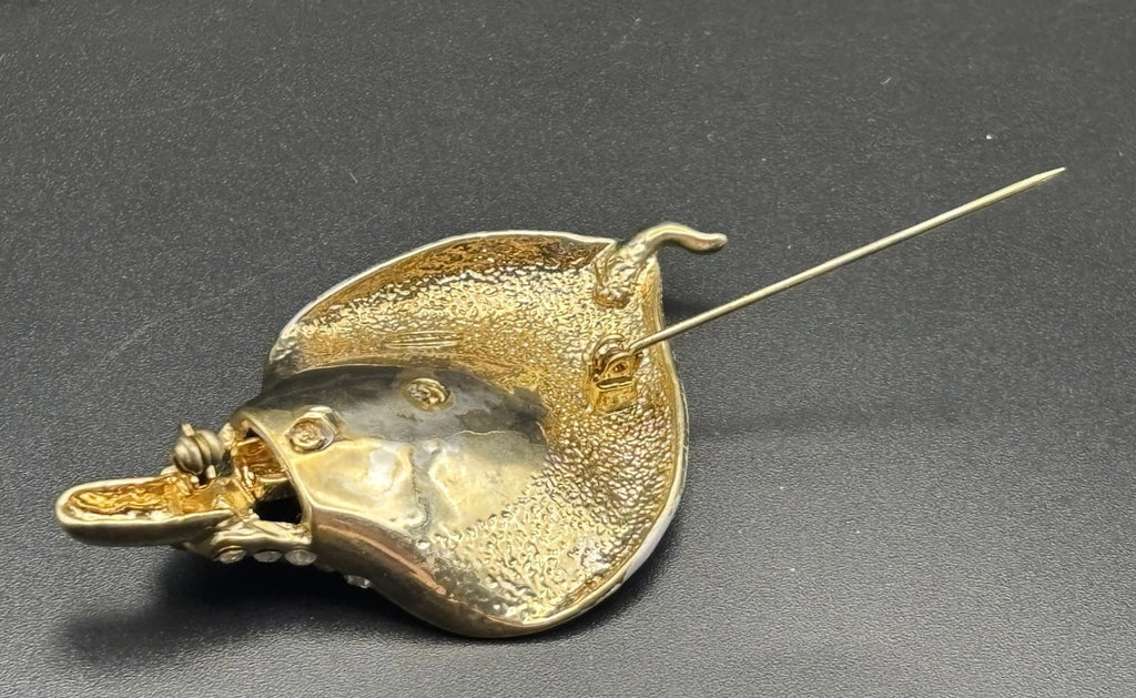 Vintage Selena Calla Lily Brooch Rhinestone Gold Tone Floral