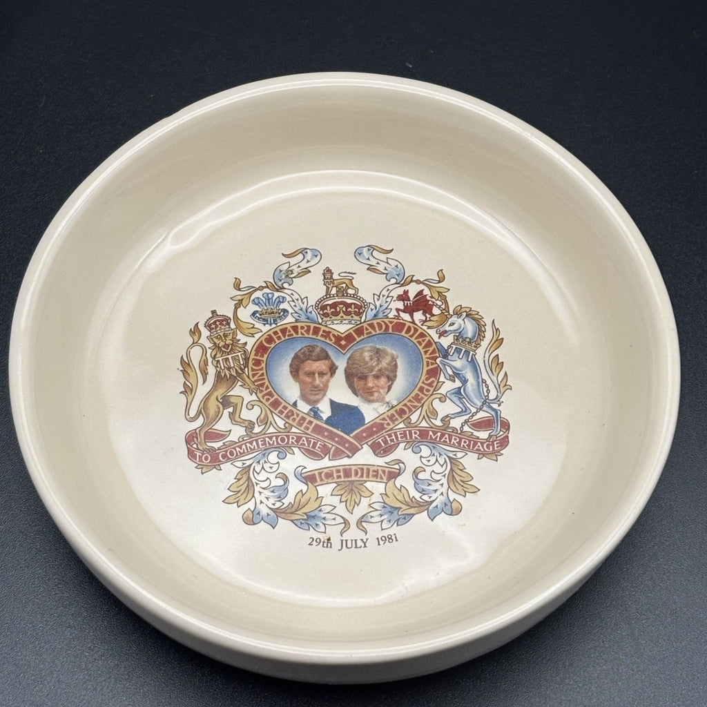 Vintage 1981 Charles Diana Royal Wedding Dish Crown Devon England