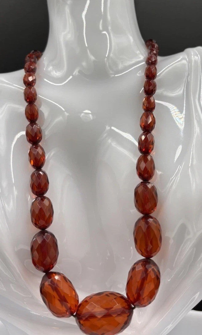 Antique Tested Cherry Bakelite Graduated Faceted Bead Necklace Art Deco Incl Box