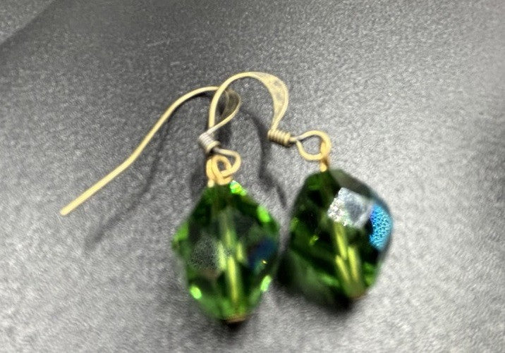 Vintage 1950s Aurora Borealis Green Crystal Bib Necklace & Earrings Set