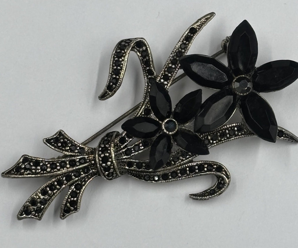 Vintage Black Flowers Brooch Silver Tone.