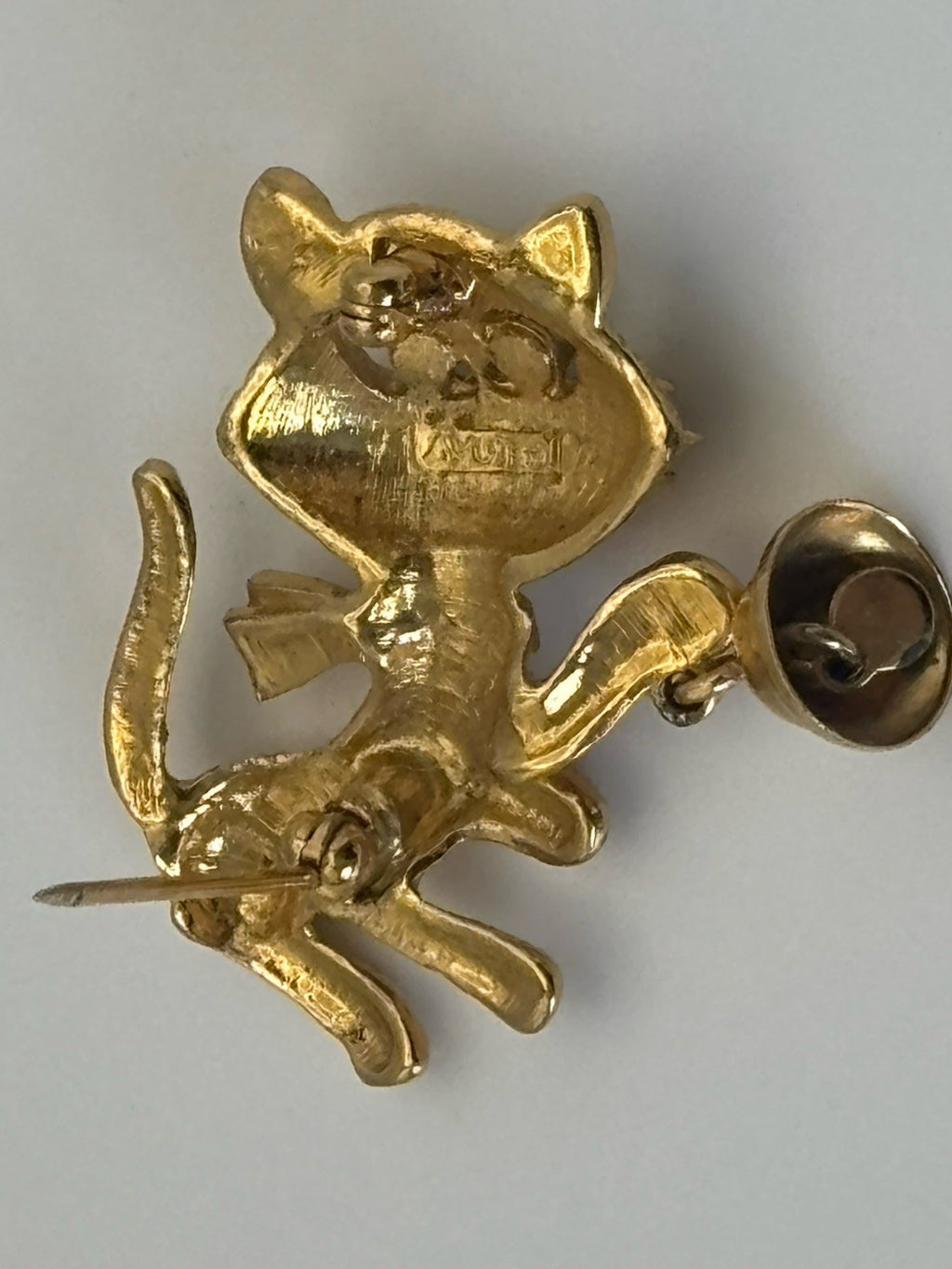 Vintage Avon Cat Brooch Gold Tone Blue Rhinestone Eyes Bell Signed