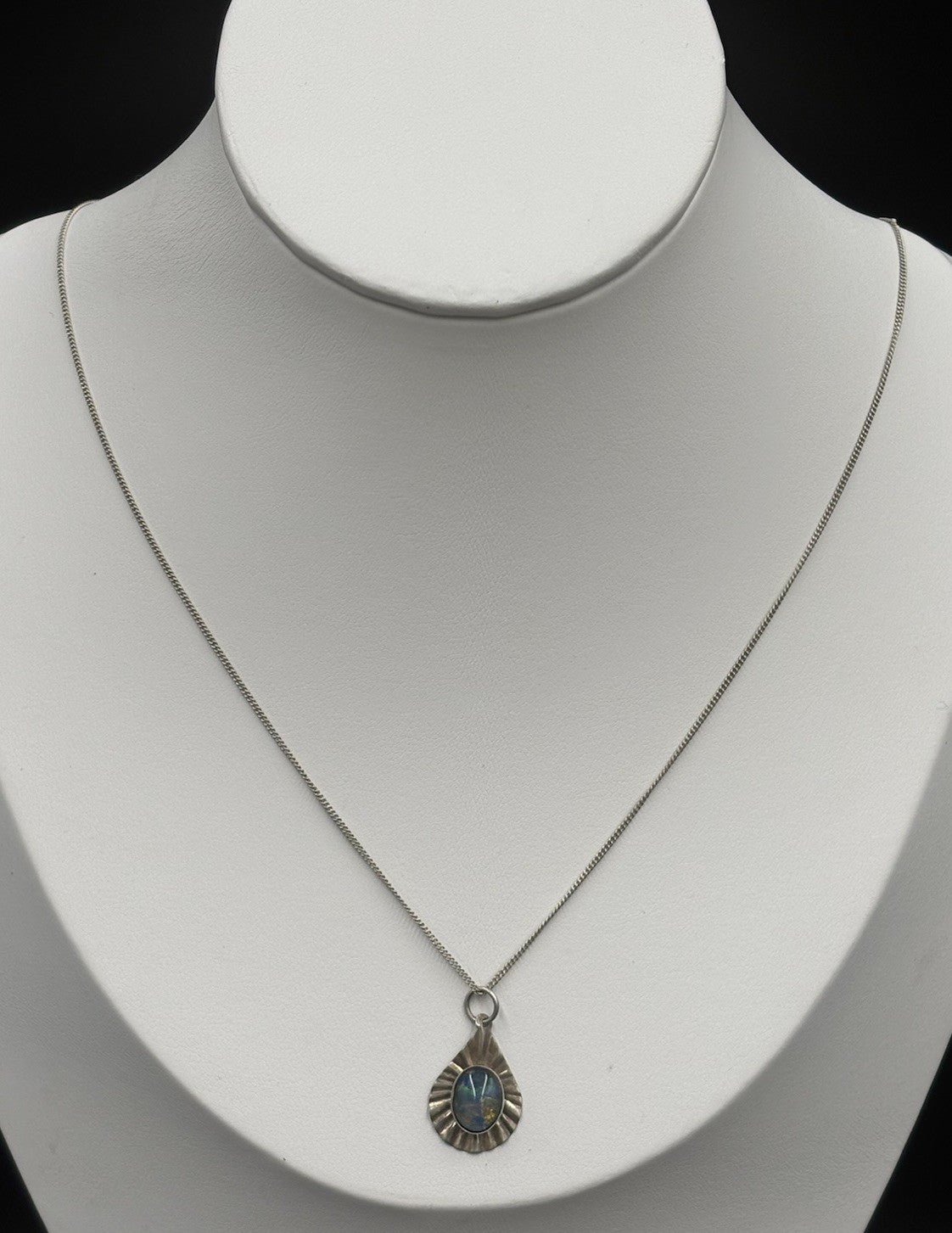 Vintage Sterling Silver Opal Doublet Pendant Necklace Blue Green Fire