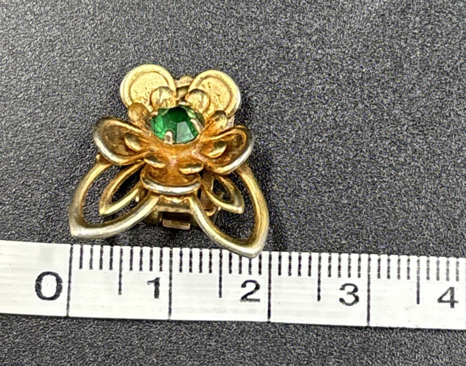 Vintage Barclay green rhinestone gold tone Clip On Earrings