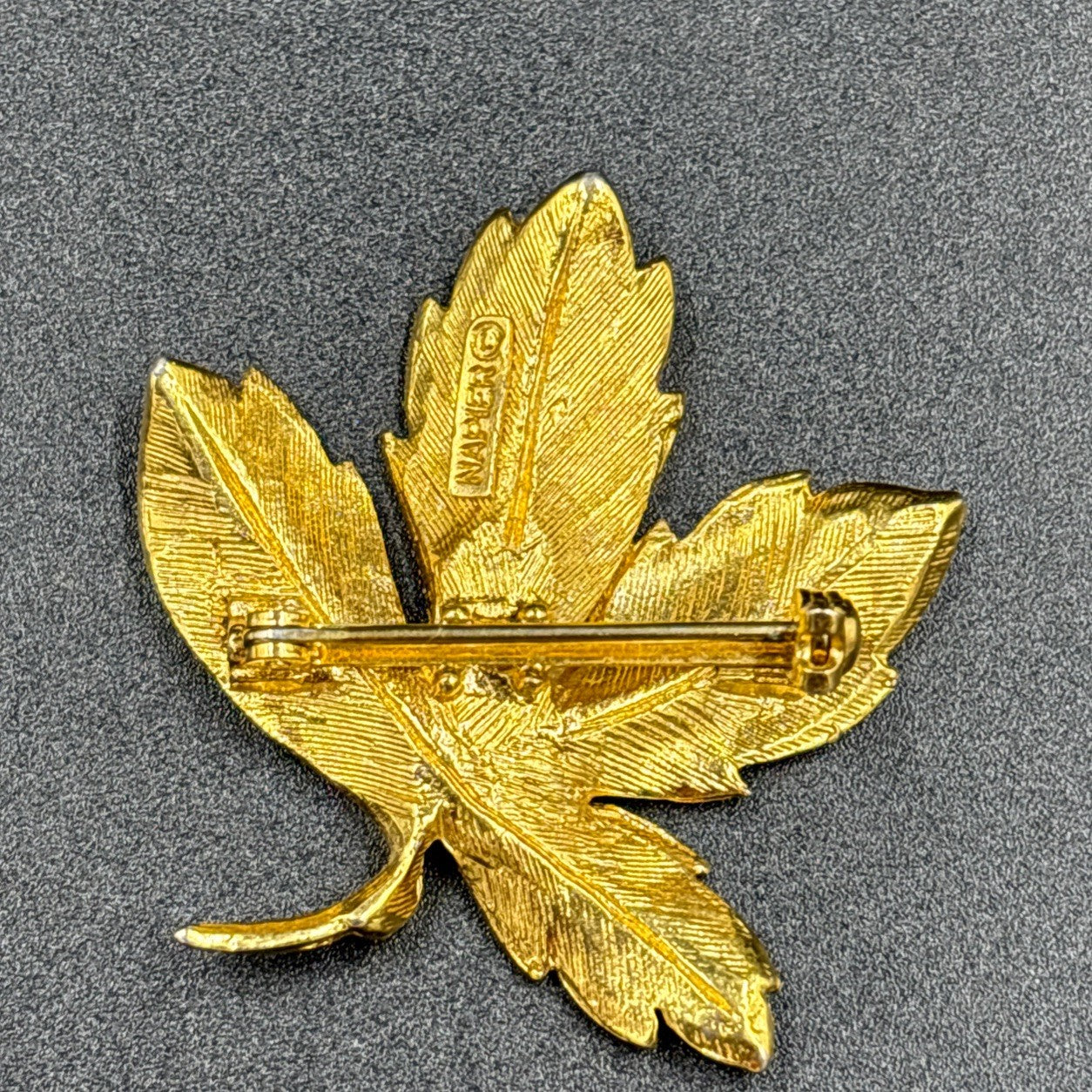 Napier Vintage Brooch Pin Leaf  Gold Tone Signed.