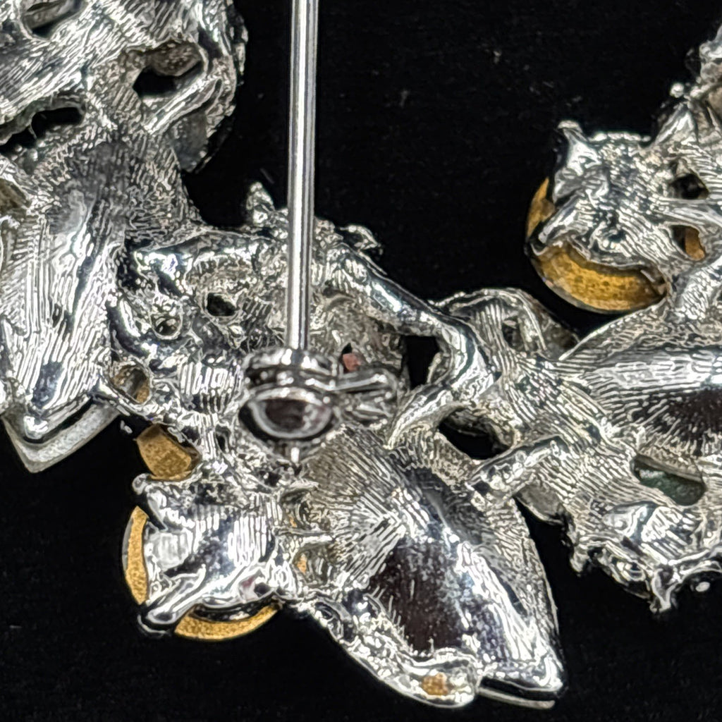 Vtg Brooch Diamanté Lustre Aurora Rhinestone’s Silver Tone Brooch.￼unsigned
