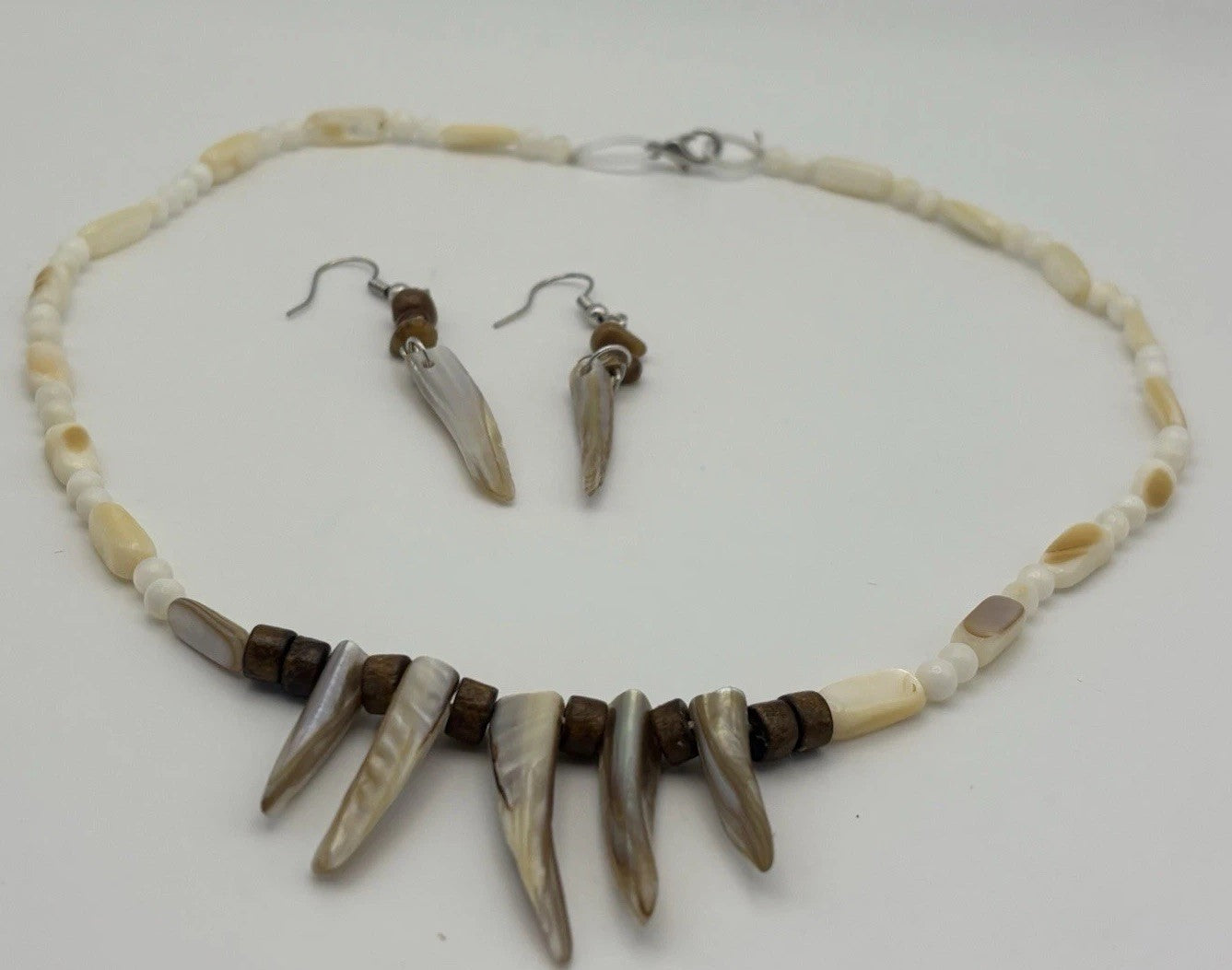 Vintage Tribal Style Necklace & Earrings Set Natural Shell & Wood Beads