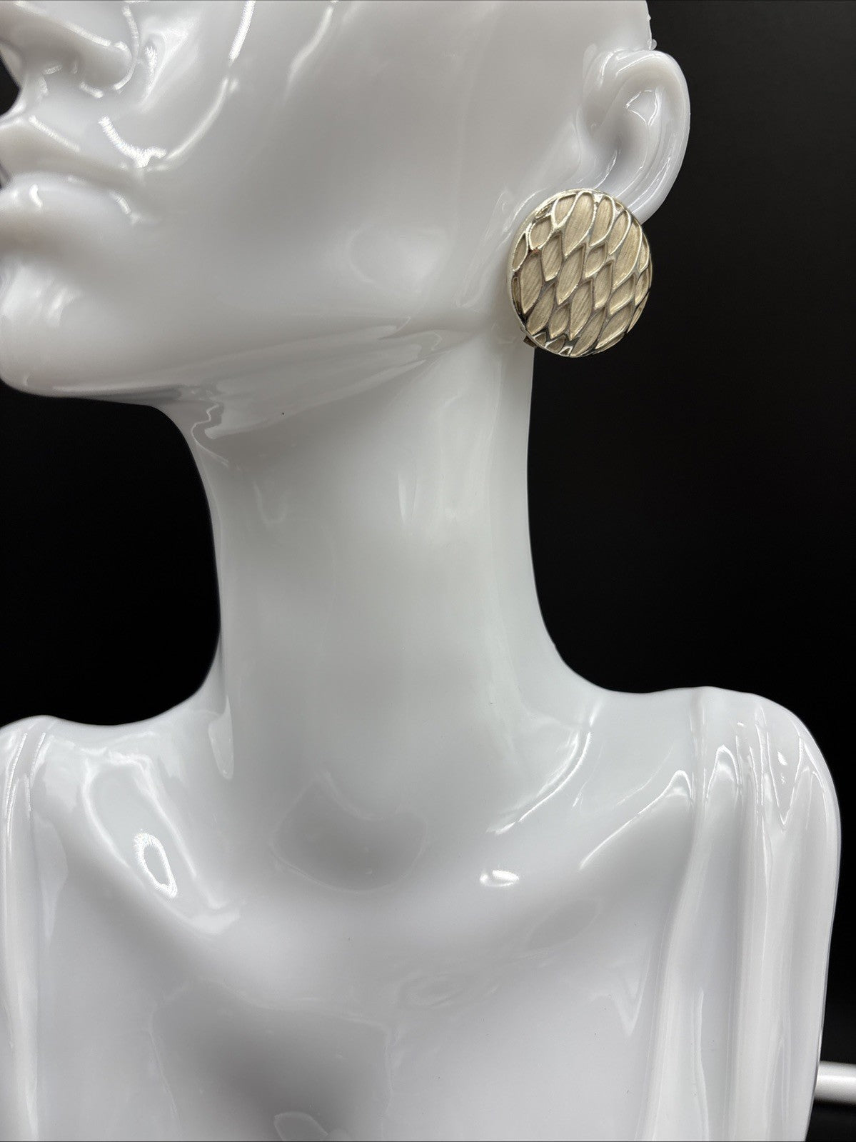 Vintage MARBOUX Clip-On Earrings – Silver-Tone Textured Round Statement