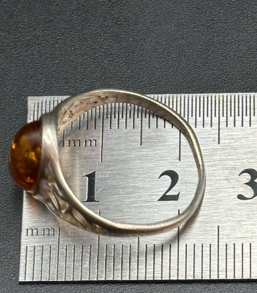 Vintage Baltic Amber 925 Sterling Silver Ring Honey Cognac Cabochon Size T
