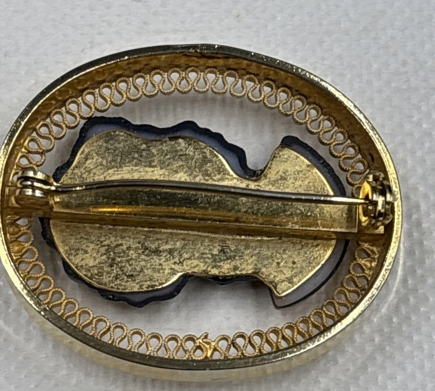 Vintage Cameo Pin Amber Brown Glass Brooch Mid Century Style Gold Tone