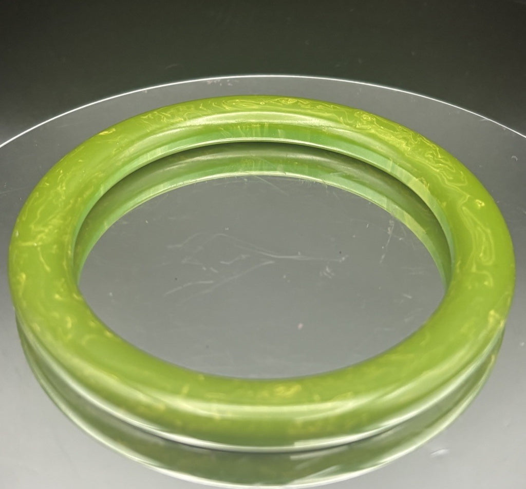 Vintage Marbled Green Bakelite Catalin Bangle Bracelet Tested 84.8mm
