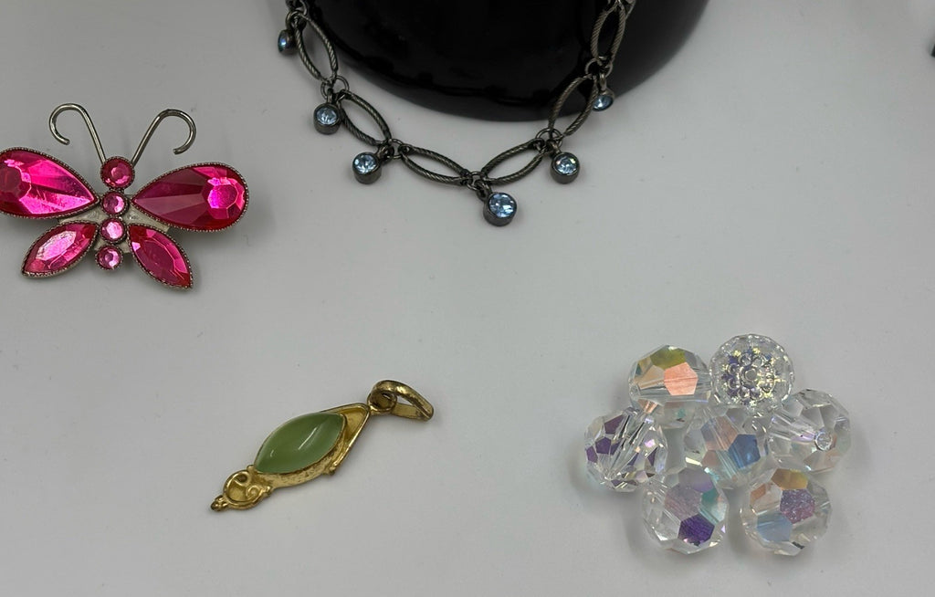 Vintage Jewellery Bulk Lot Estate Mixed Wearable Resale Collection