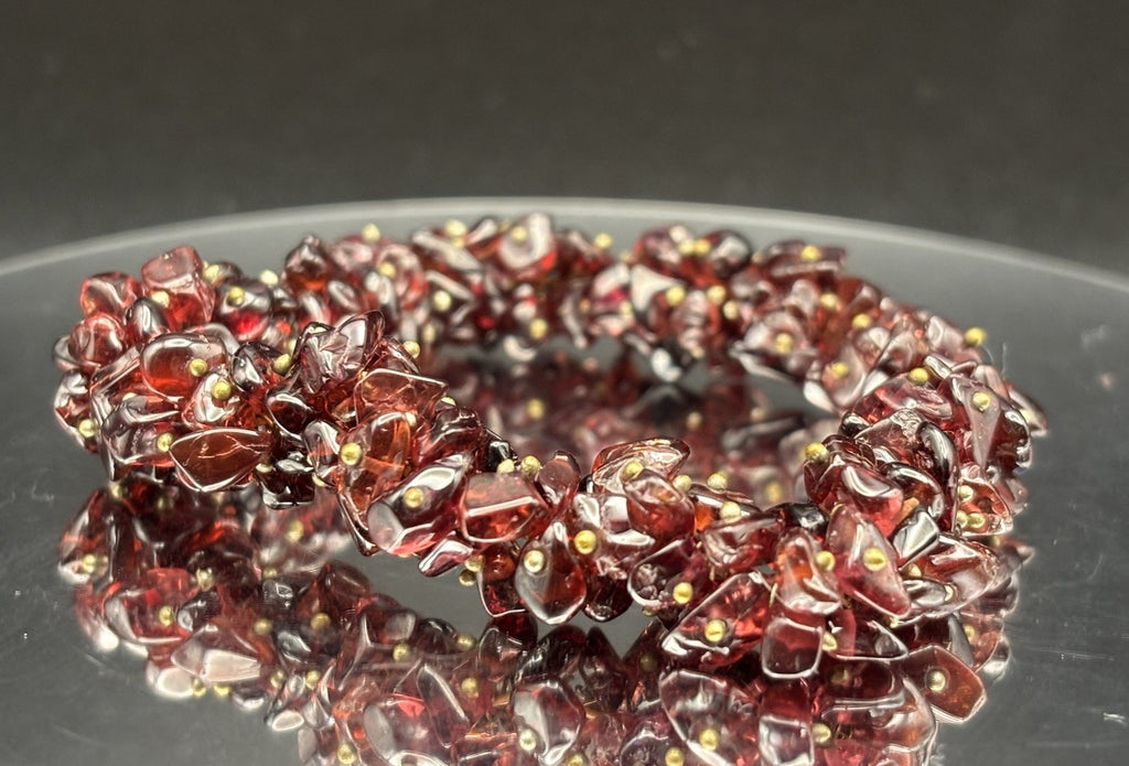 Natural Garnet Chip Stretch Bracelet Deep Red Gemstone Cluster Vintage