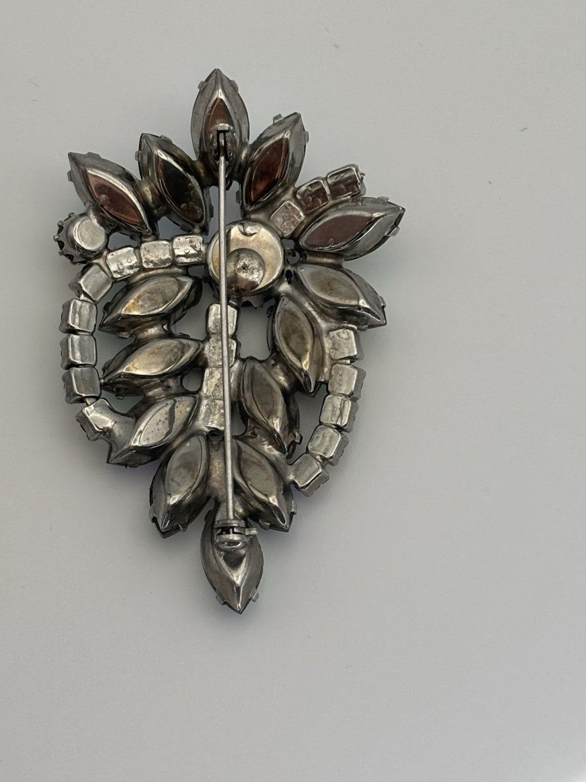 Vintage Juliana D&E AB Rhinestone Figure Eight Brooch