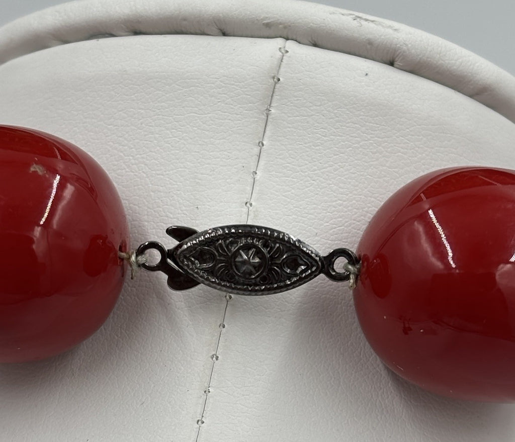 Vintage 1930s Genuine Cherry Red Bakelite Art Deco Bead Necklace