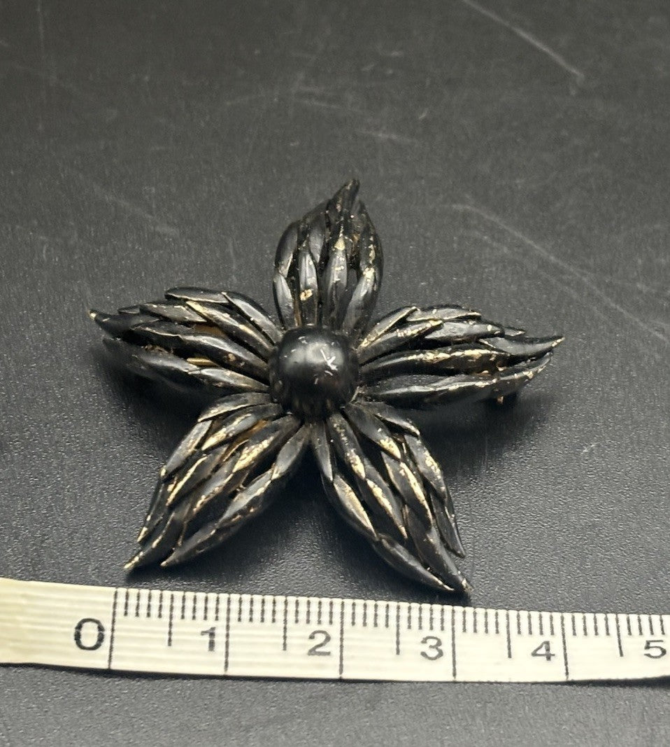 Vintage Crown Trifari Black Finish Flower Brooch Gold Tone Mid Century