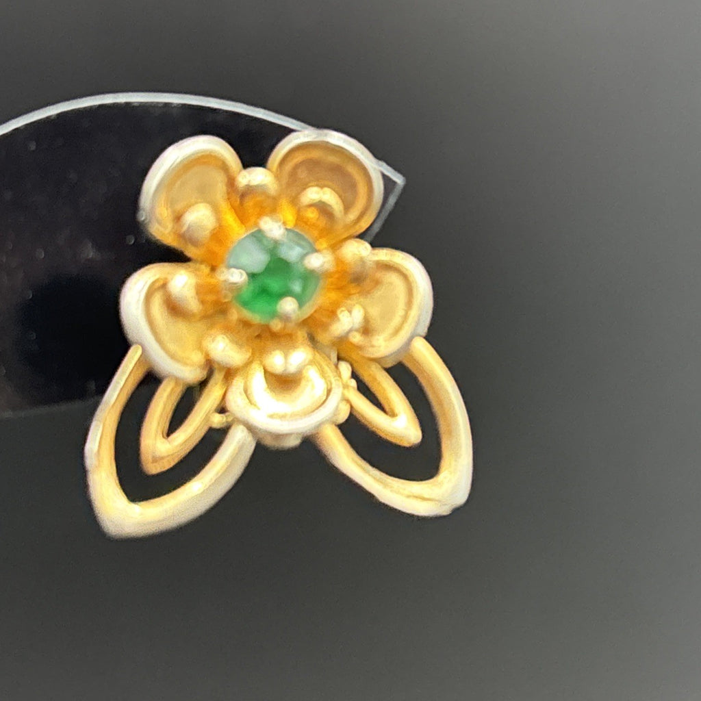 Vintage Barclay green rhinestone gold tone Clip On Earrings