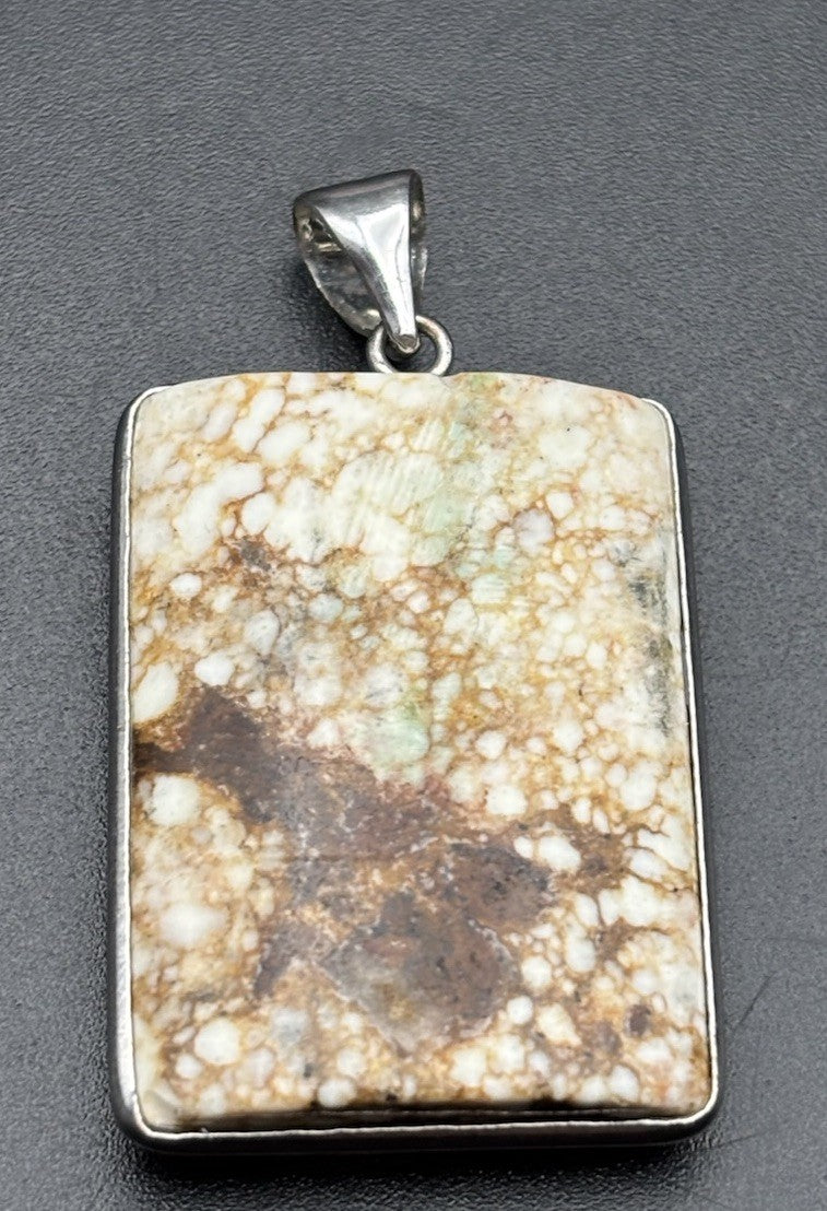 Vintage Wild Horse Magnesite Style Natural Stone Pendant Silver Tone Boho