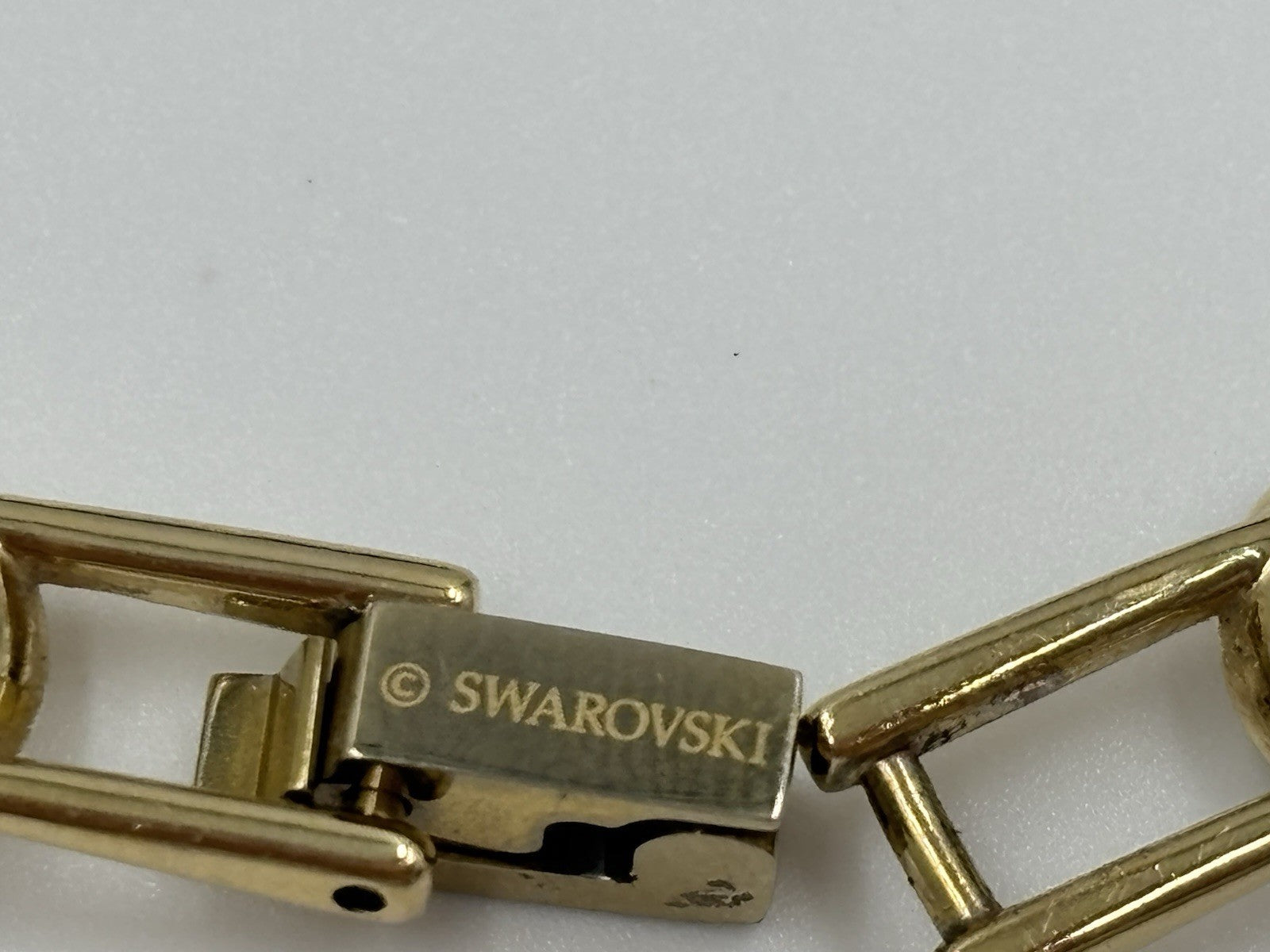Swarovski Gold Tone Crystal Tennis Bracelet Pavé Halo Signed Vintage 17cm