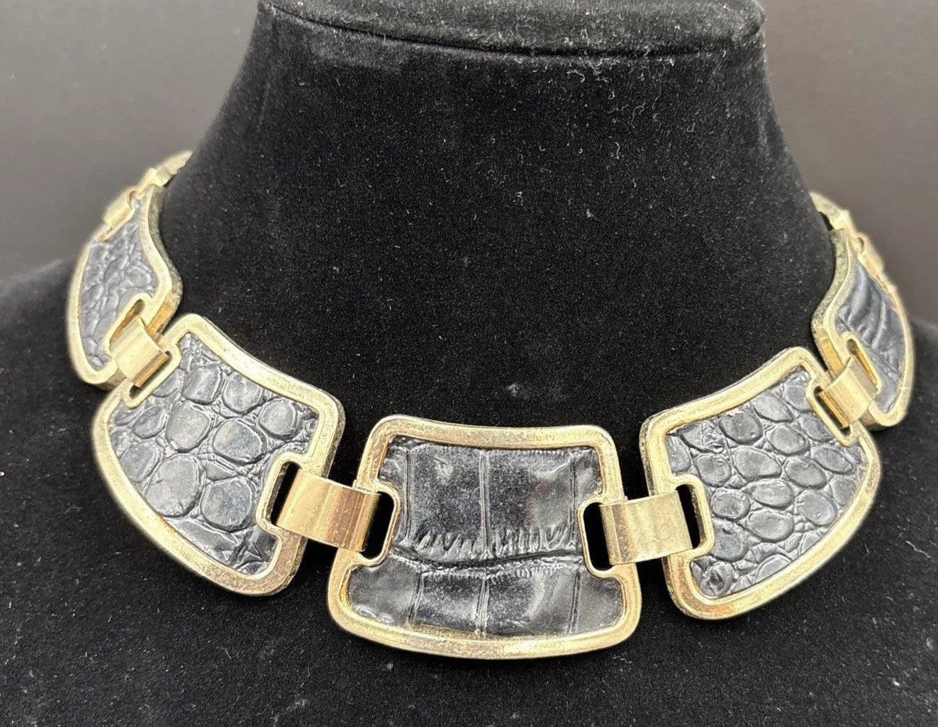 Vtg Aldo Statement Necklace Collar Faux Crocodile Print. Gold Tone