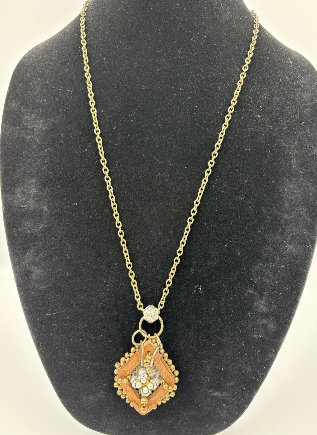 Pam Miran Vintage Signed Wooden Beaded Lariat Brass Tone Lang Necklace