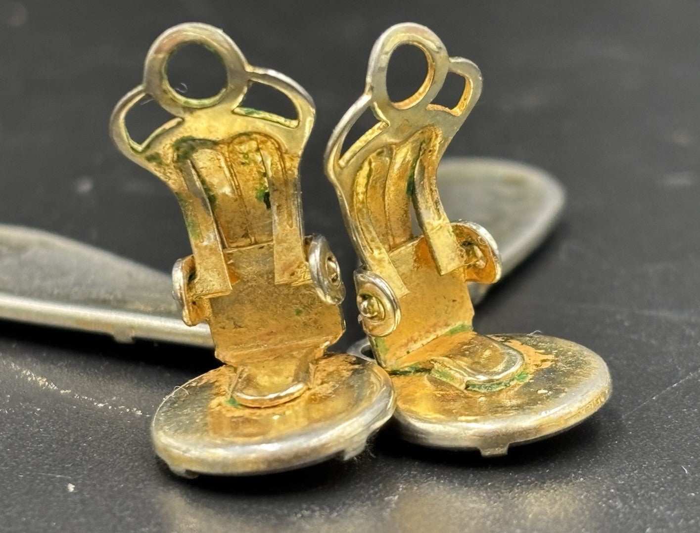 1970s spanish damascene gold and black floral bird dangle clip on earrings