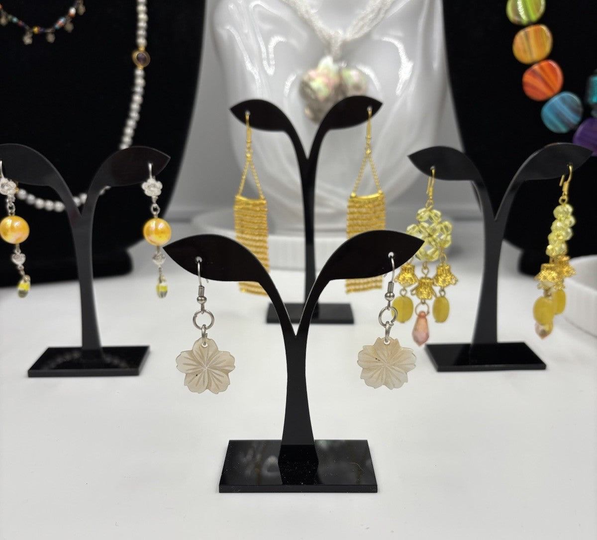 Vintage Jewellery Bulk Lot Estate Mixed Wearable Resale Collection