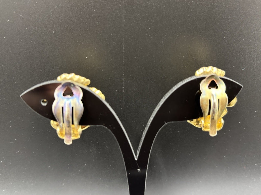 Vintage 80s Pink Enamel Flower Clip-On Earrings – Gold-Tone