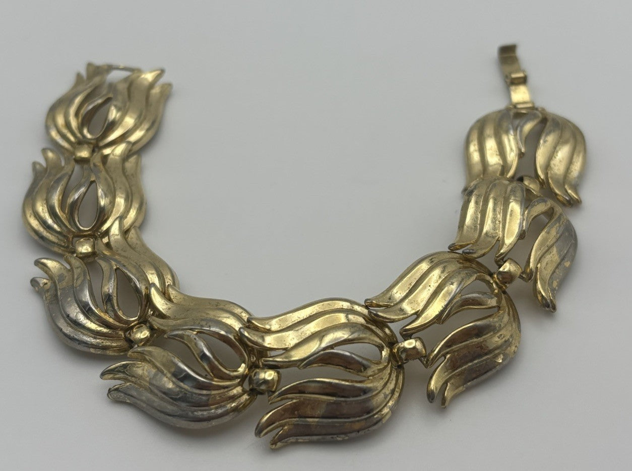 Vintage Crown Trifari Gold Tone Flame Link Bracelet Signed Mid Century Jewelry