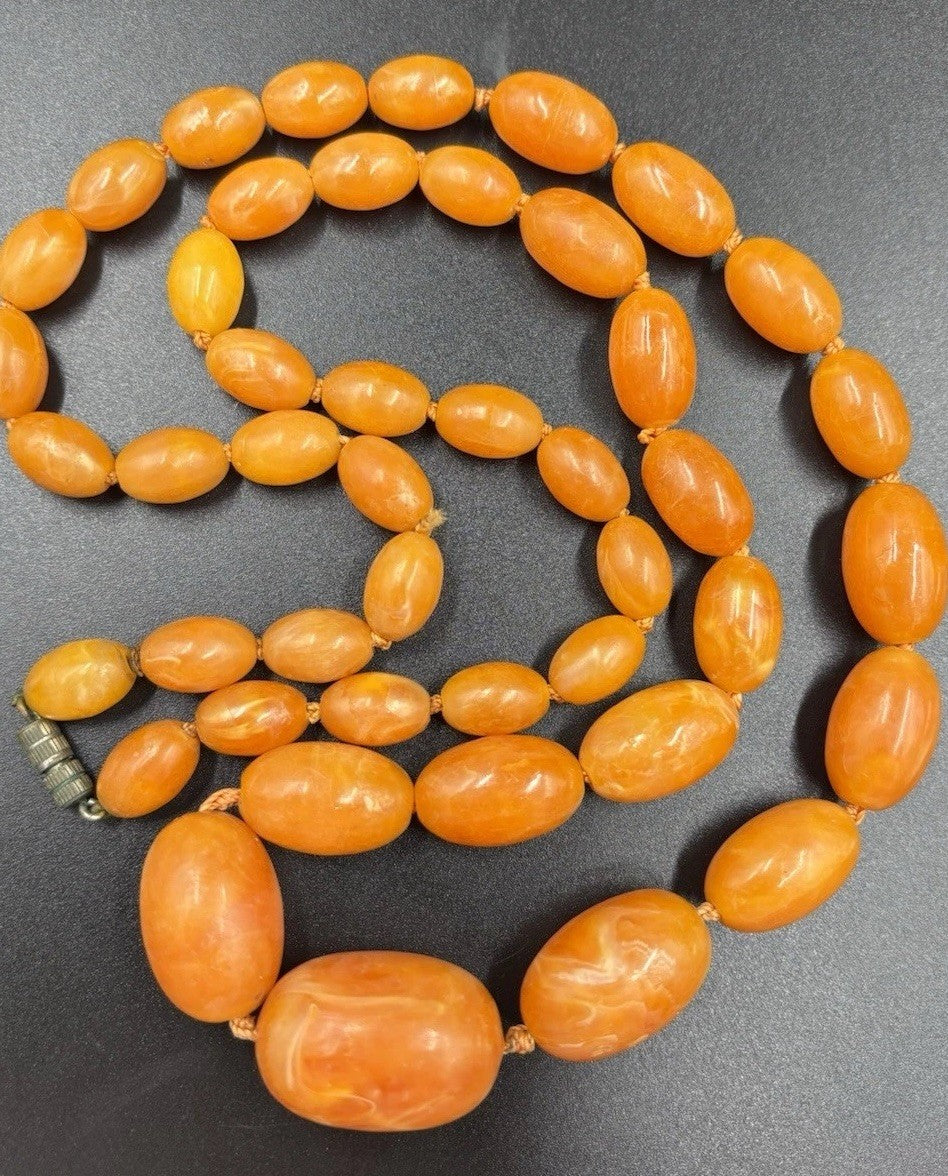 Antique 1930s Art Deco Marbled Phenolic Amber Look Graduated Necklace