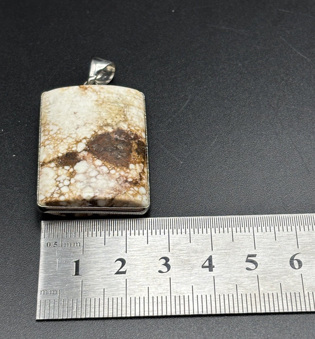 Vintage Wild Horse Magnesite Style Natural Stone Pendant Silver Tone Boho