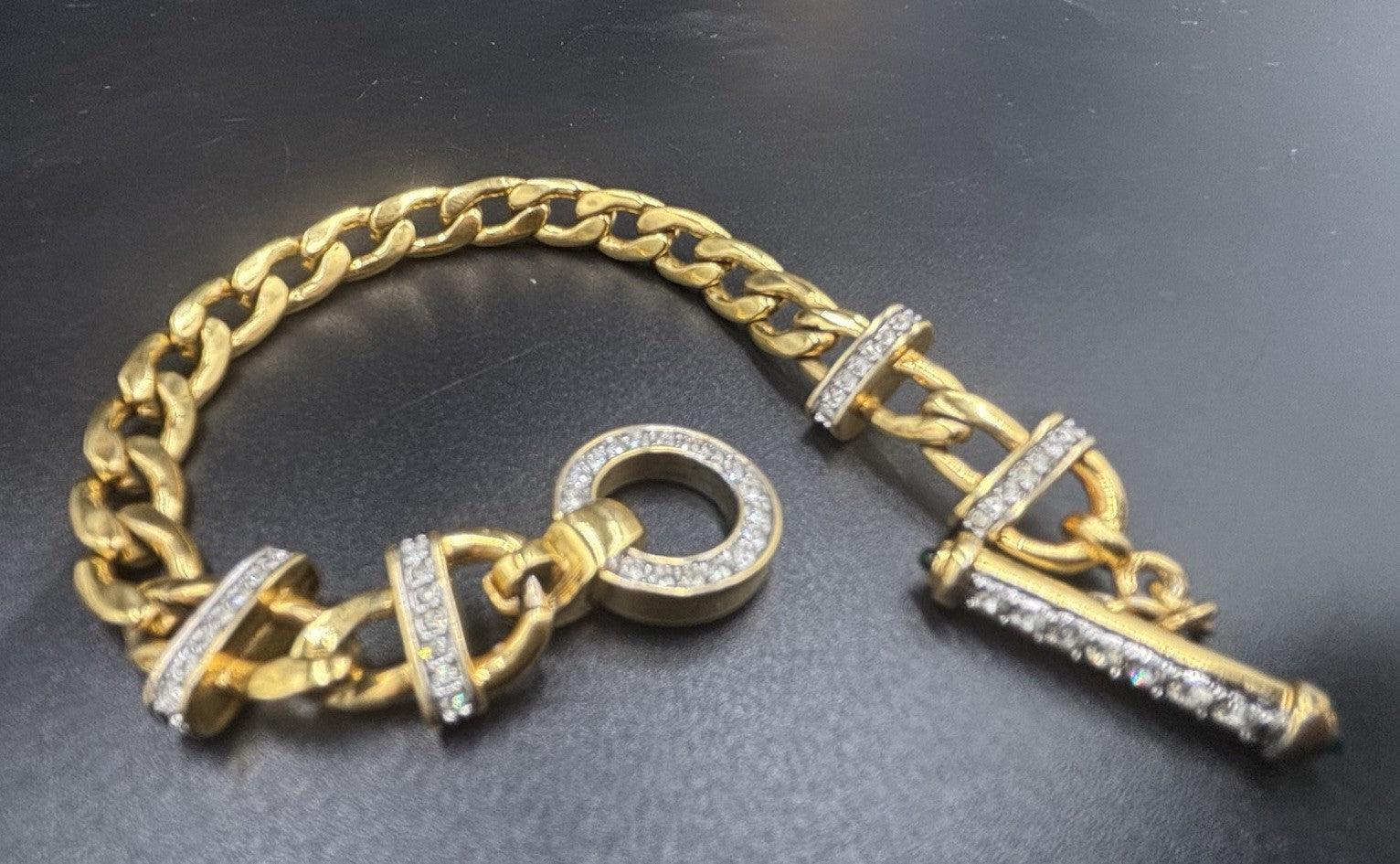 Vintage Gold Tone Statement Chain Bracelet Crystal Pavé Toggle 19cm