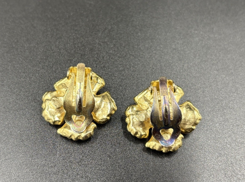 Vintage 80s Pink Enamel Flower Clip-On Earrings – Gold-Tone