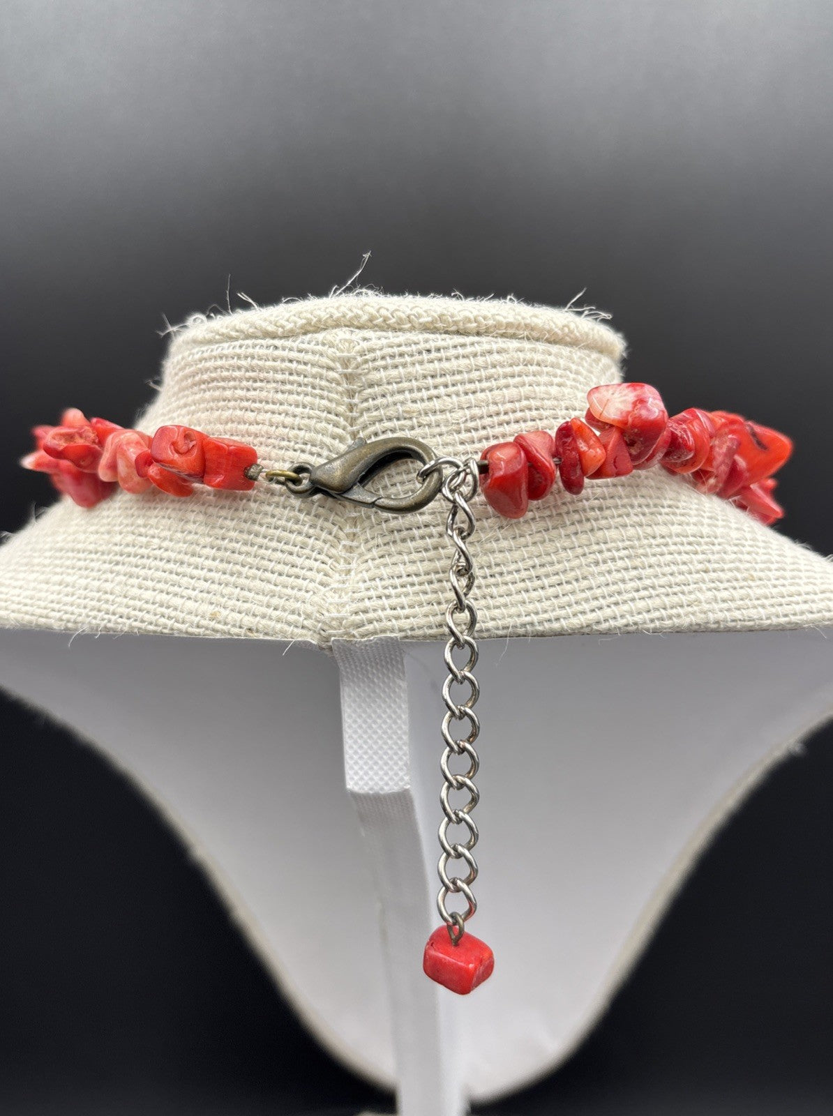 Vtg Red Chunky Coral Beads & Chipped Coral Necklace Art Glass Accents