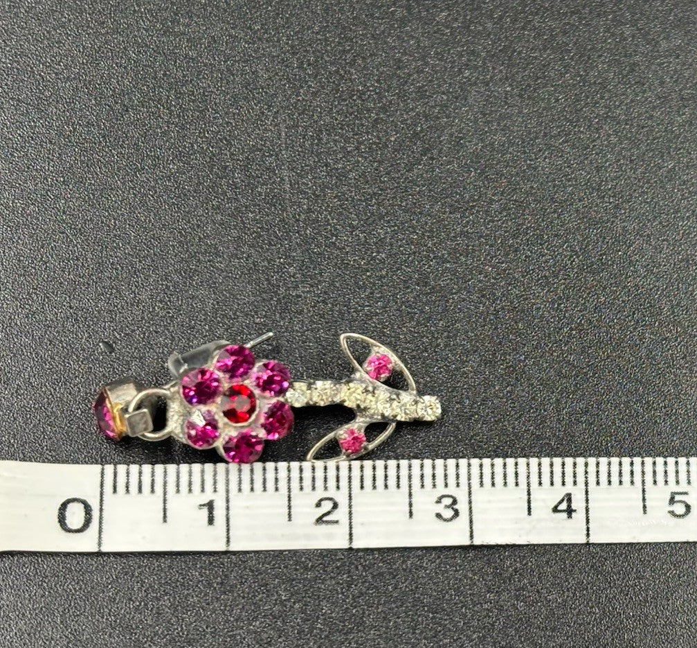 Crystal spray brooch, alternate angle